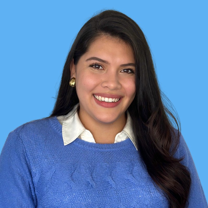 Silvia, Marketing Manager